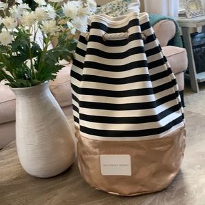 VICTORIA SECRET TOTE BAG
